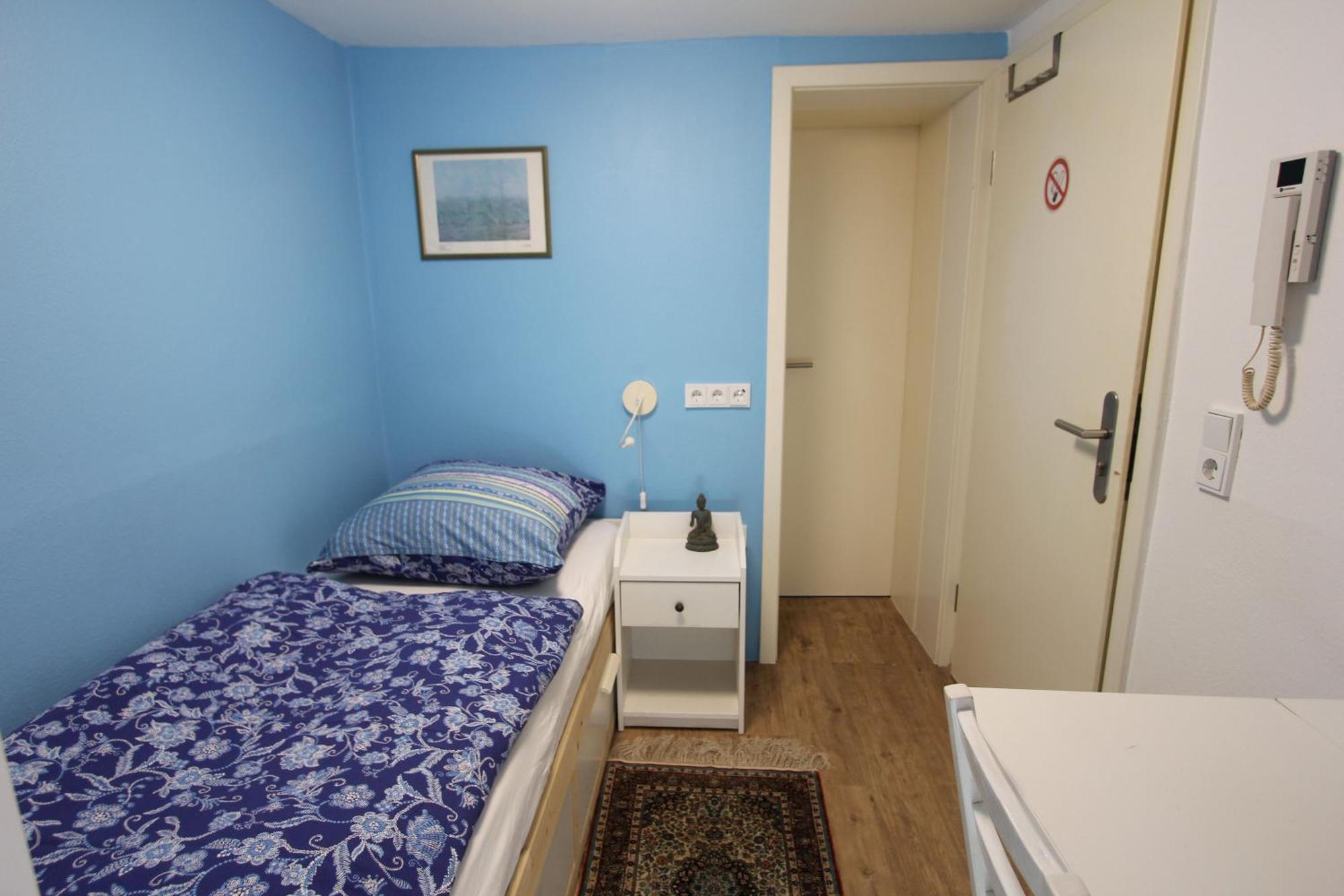 Kleine Wohnung Fuer Singles ダウン エクステリア 写真